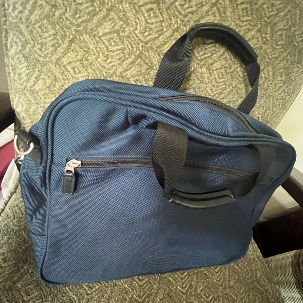 LL Bean Men's Blue Briefcase Bag/ Firm Price